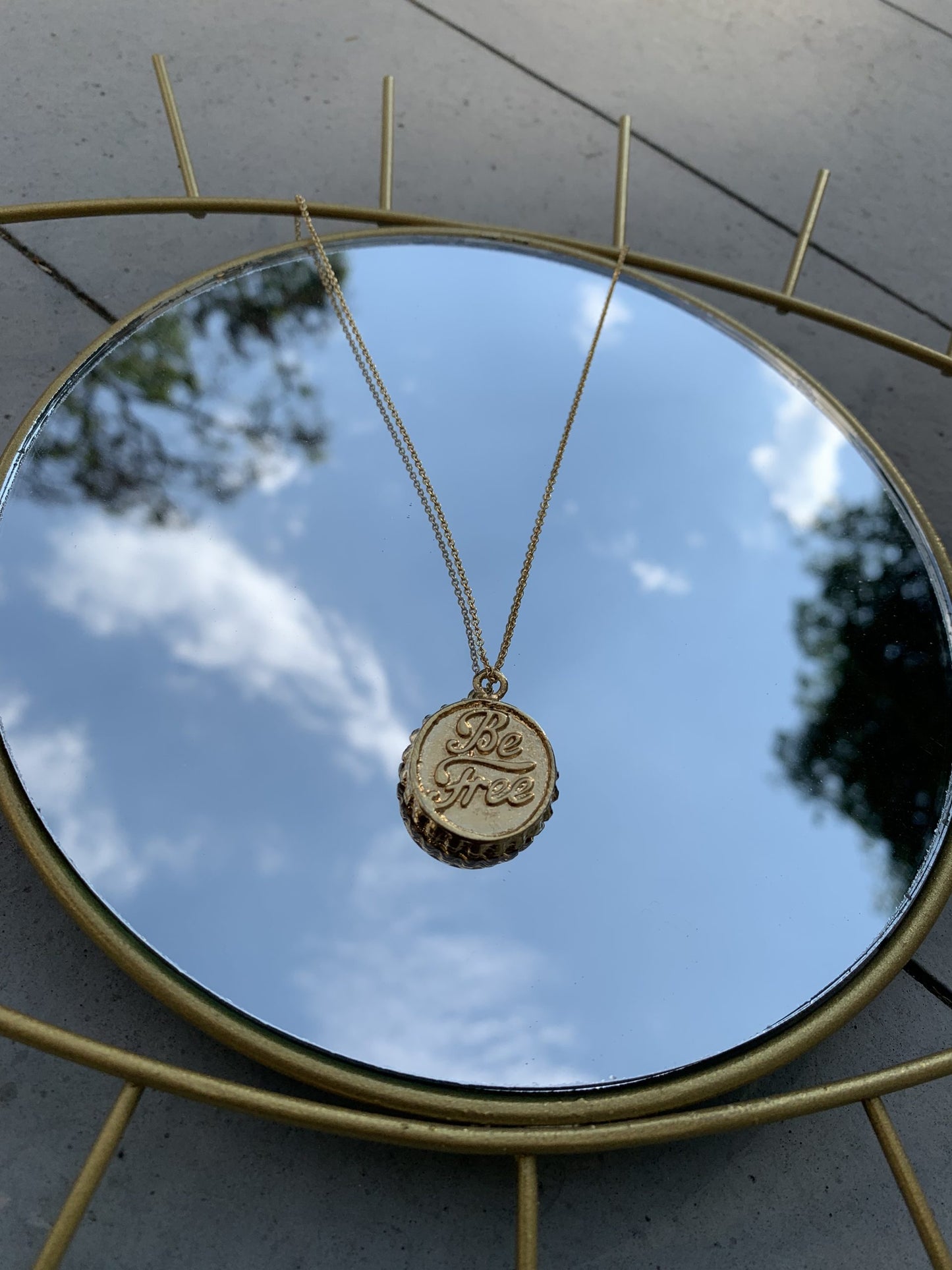 Cadena Be Free image 0