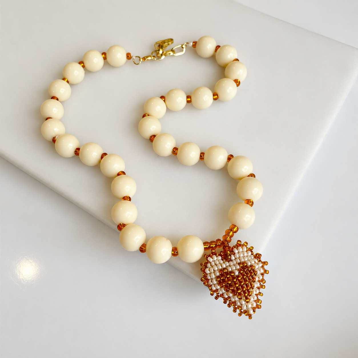 Collar Corazón Mostacilla